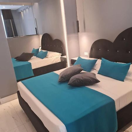 Maliziusella Hotel Наполи Екстериор снимка