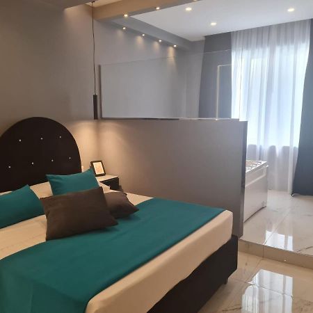 Maliziusella Hotel Наполи Екстериор снимка