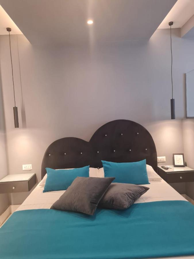 Maliziusella Hotel Наполи Екстериор снимка