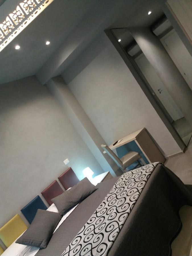 Maliziusella Hotel Наполи Екстериор снимка