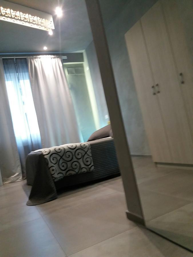 Maliziusella Hotel Наполи Екстериор снимка